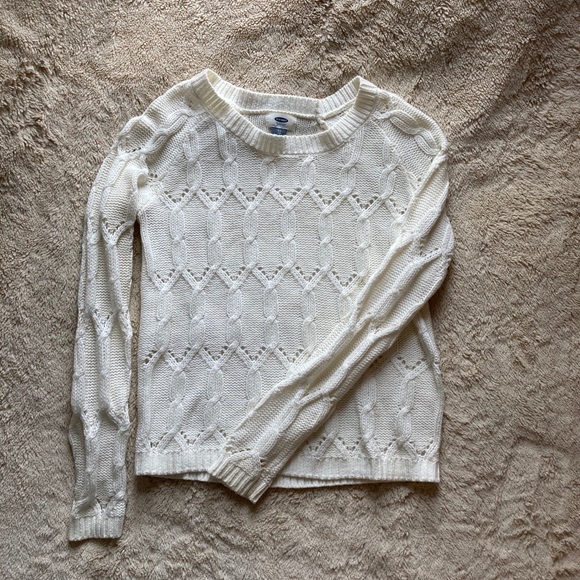 ๐ Old Navy Fall Sweater โผ๏ธ - Picture 2 of 3
